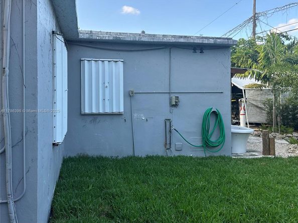 29035 Maine Rd, Homestead FL 33033