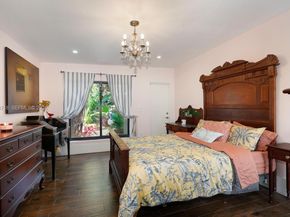 1755 SW 10th St, Miami FL 33135