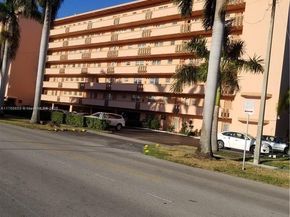 1000 NE 14th Ave 605, Hallandale Beach FL 33009