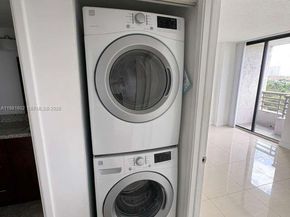 3300 NE 191st St 801, Aventura FL 33180