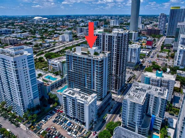 1010 SW 2nd Ave LPH05, Miami FL 33130