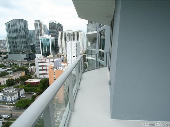 1010 SW 2nd Ave LPH05, Miami FL 33130