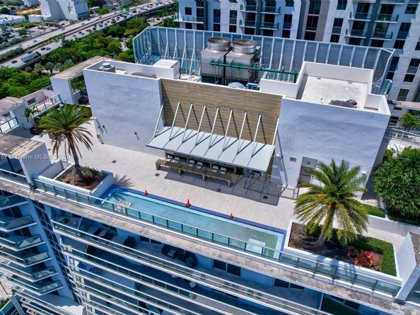 1010 SW 2nd Ave LPH05, Miami FL 33130