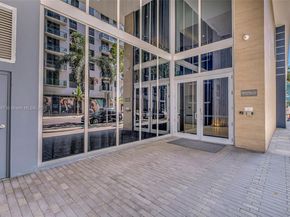 1010 SW 2nd Ave LPH05, Miami FL 33130