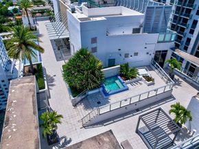 1010 SW 2nd Ave LPH05, Miami FL 33130