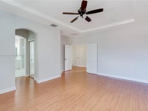 8450 NW 113th Psge, Doral FL 33178