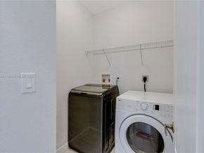 8450 NW 113th Psge, Doral FL 33178