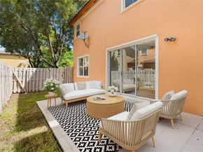 8450 NW 113th Psge, Doral FL 33178