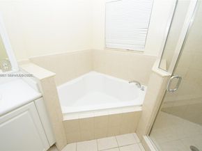 174 NE 32nd Ter, Homestead FL 33033