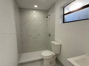 4400 SW 36th St, West Park FL 33023