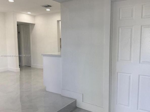 4400 SW 36th St, West Park FL 33023