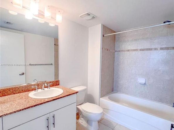 1861 NW S River Dr 2209, Miami FL 33125
