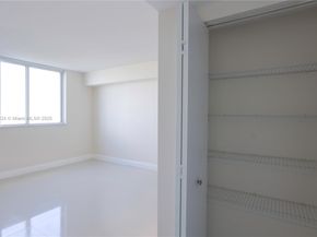 1861 NW S River Dr 2209, Miami FL 33125