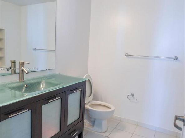 1861 NW S River Dr 2209, Miami FL 33125