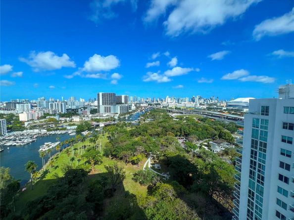 1861 NW S River Dr 2209, Miami FL 33125
