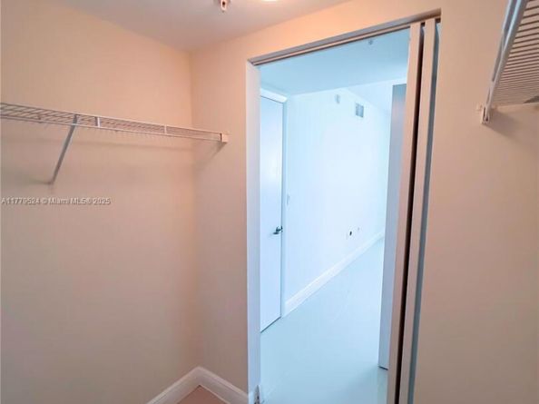 1861 NW S River Dr 2209, Miami FL 33125
