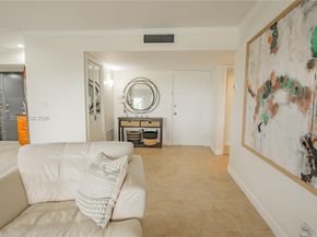 200 Diplomat Pkwy 519, Hallandale Beach FL 33009