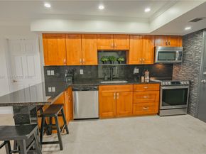 200 Diplomat Pkwy 519, Hallandale Beach FL 33009