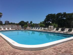 401 Golden Isles Dr 1116, Hallandale Beach FL 33009