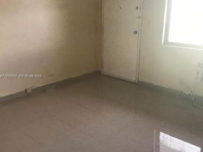 70 NW 77th St 9, Miami FL 33150