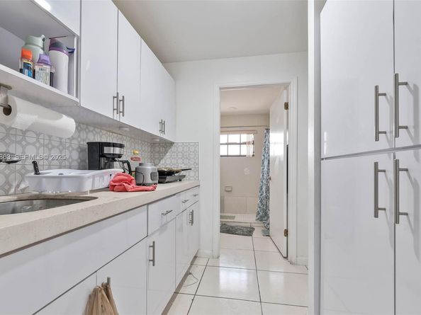 2740 SW 23rd St, Miami FL 33145