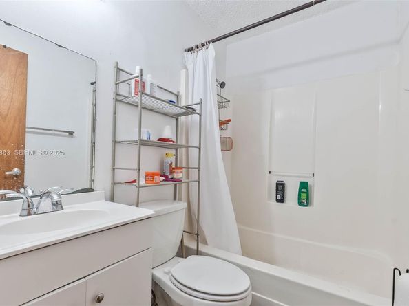 2740 SW 23rd St, Miami FL 33145