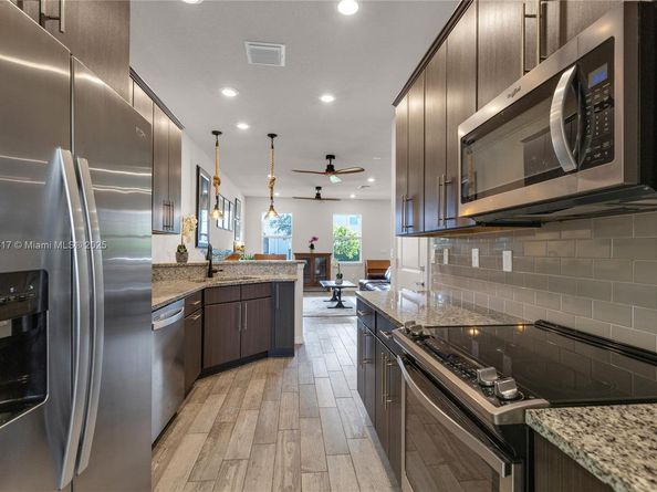 4810 Eucalyptus Dr 3, Hollywood FL 33021