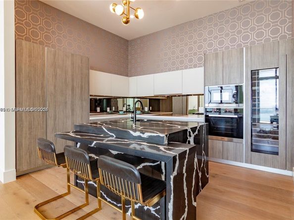 2900 NE 7th Ave 5002, Miami FL 33137