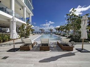 2900 NE 7th Ave 5002, Miami FL 33137