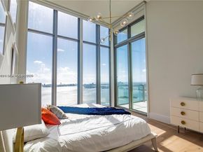 2900 NE 7th Ave 5002, Miami FL 33137