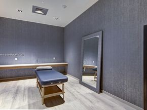 2900 NE 7th Ave 5002, Miami FL 33137