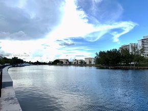 300 Diplomat Pkwy 505, Hallandale Beach FL 33009