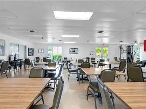 16900 NE 14th Ave 204, Miami FL 33162