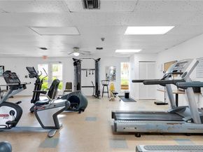 16900 NE 14th Ave 204, Miami FL 33162