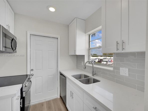 2800 W Golf Blvd 219, Pompano Beach FL 33064