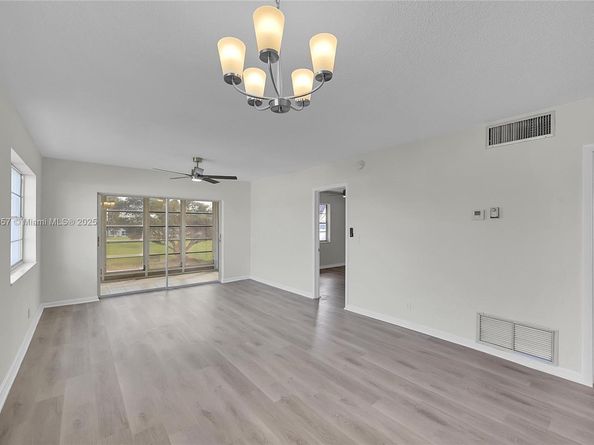 2800 W Golf Blvd 219, Pompano Beach FL 33064