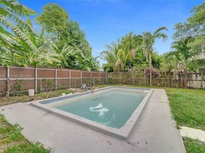 21021 NE 13th Pl, Miami FL 33179