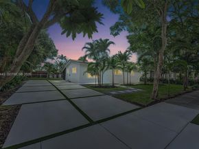 21021 NE 13th Pl, Miami FL 33179