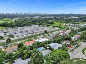 21021 NE 13th Pl, Miami FL 33179