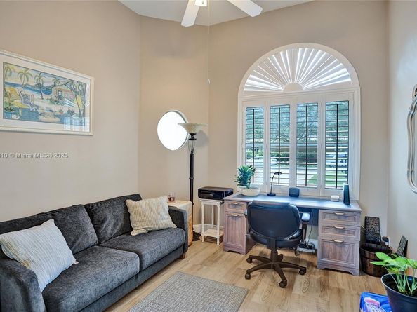 6163 NW 124th Dr, Coral Springs FL 33076