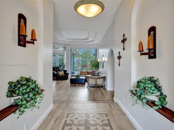 6163 NW 124th Dr, Coral Springs FL 33076