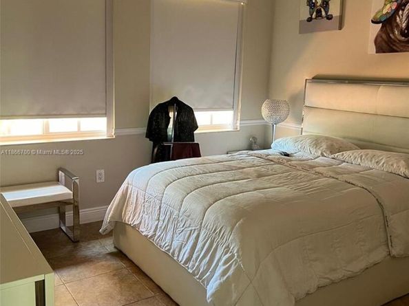 12365 NW 6th St, Miami FL 33182