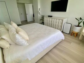 780 NE 69th St 1407, Miami FL 33138
