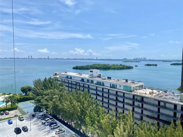 780 NE 69th St 1407, Miami FL 33138