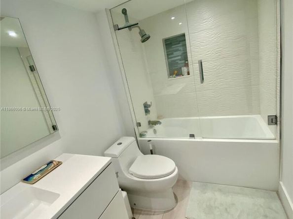 780 NE 69th St 1407, Miami FL 33138
