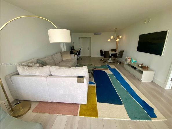 780 NE 69th St 1407, Miami FL 33138