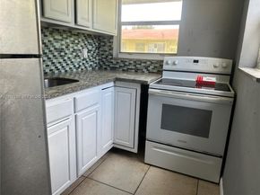 1870 Gardenia Rd, Fort Lauderdale FL 33317