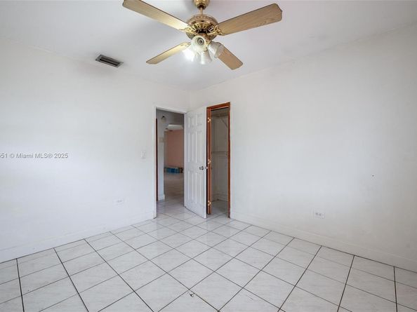 820 86th St, Miami Beach FL 33141