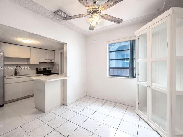 820 86th St, Miami Beach FL 33141