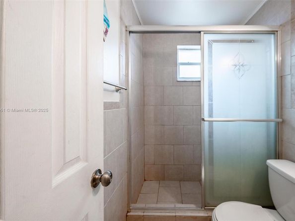 820 86th St, Miami Beach FL 33141